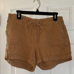 Old Navy Women's Creme Caramel Safari Shorts size Large 100% Cotton